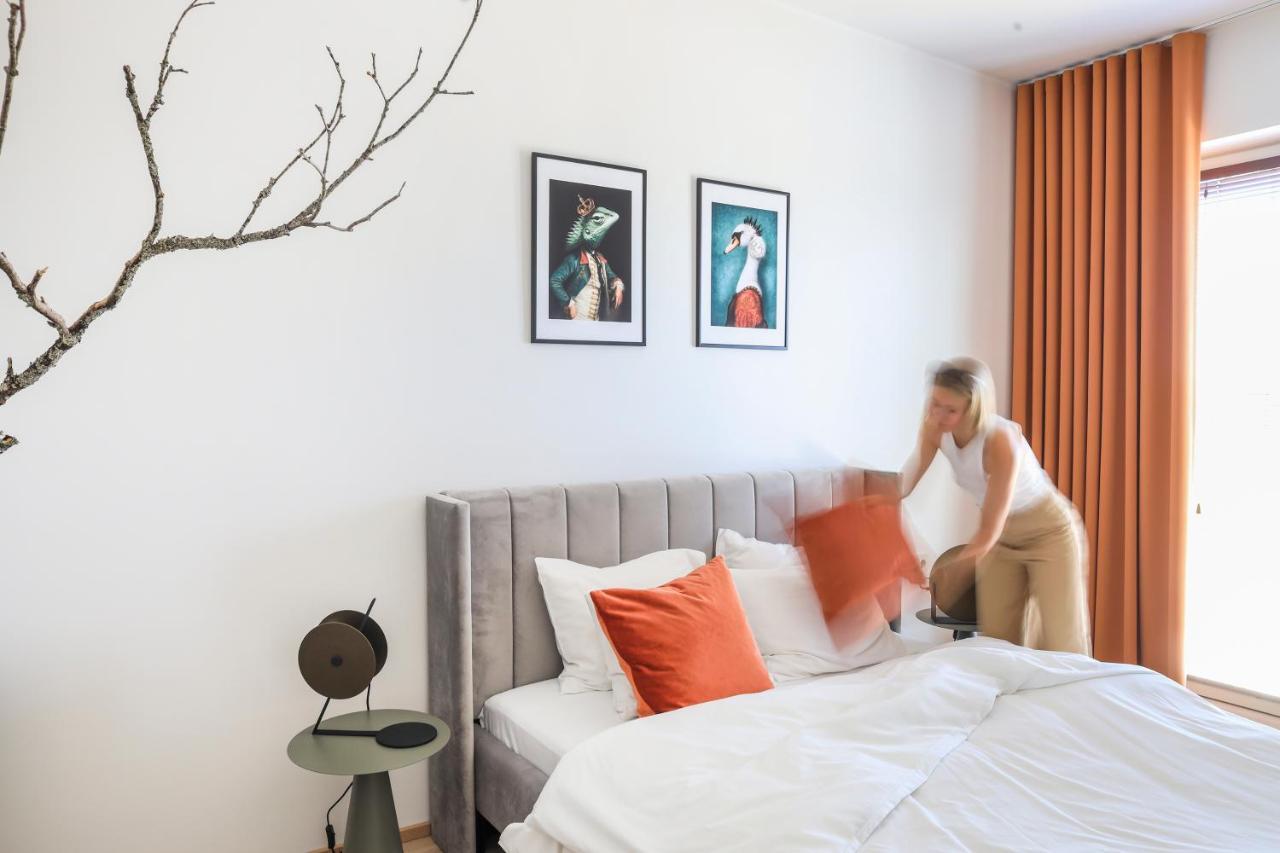 Kadriorg Plaza 2 Bedroom Free Parking Tallinn Exterior photo