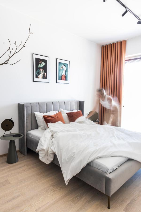 Kadriorg Plaza 2 Bedroom Free Parking Tallinn Exterior photo
