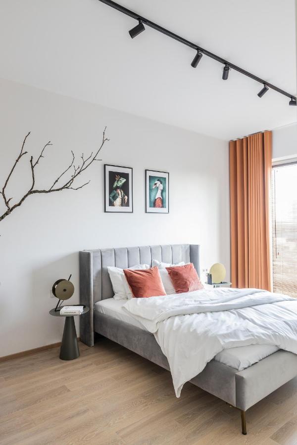 Kadriorg Plaza 2 Bedroom Free Parking Tallinn Exterior photo