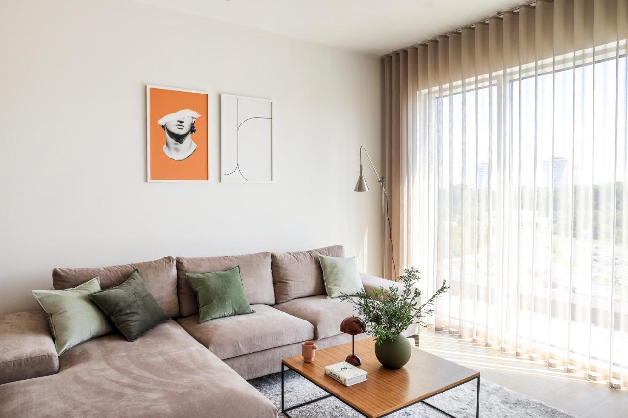 Kadriorg Plaza 2 Bedroom Free Parking Tallinn Exterior photo
