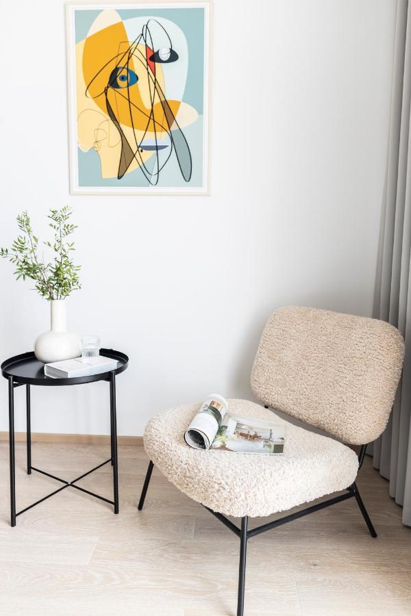 Kadriorg Plaza 2 Bedroom Free Parking Tallinn Exterior photo